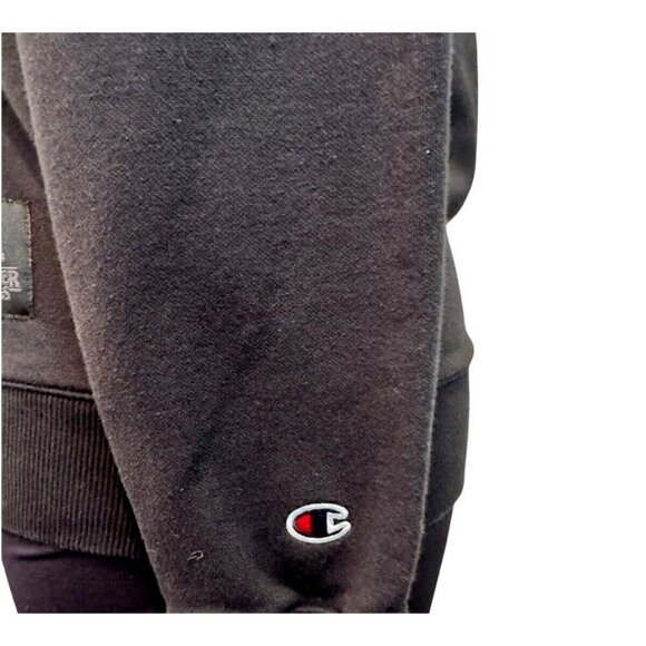 Champion Stranger Things Hawkins‎ Crewneck Sweatshirt Pullover 011 Patch small - Picture 4 of 8